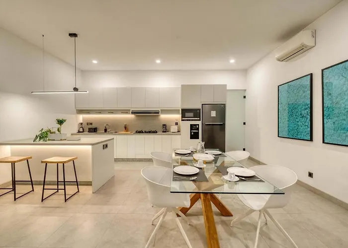 Yuka V2 Modern Tropical 2br With Pool In