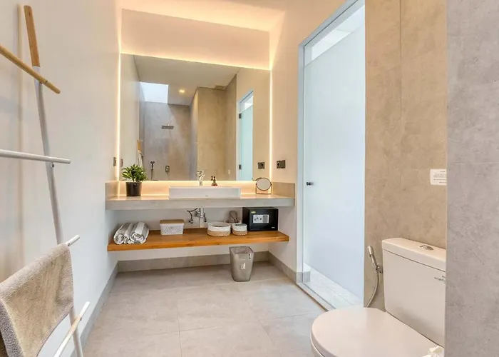 Yuka V2 Modern Tropical 2br With Pool In Seminyak